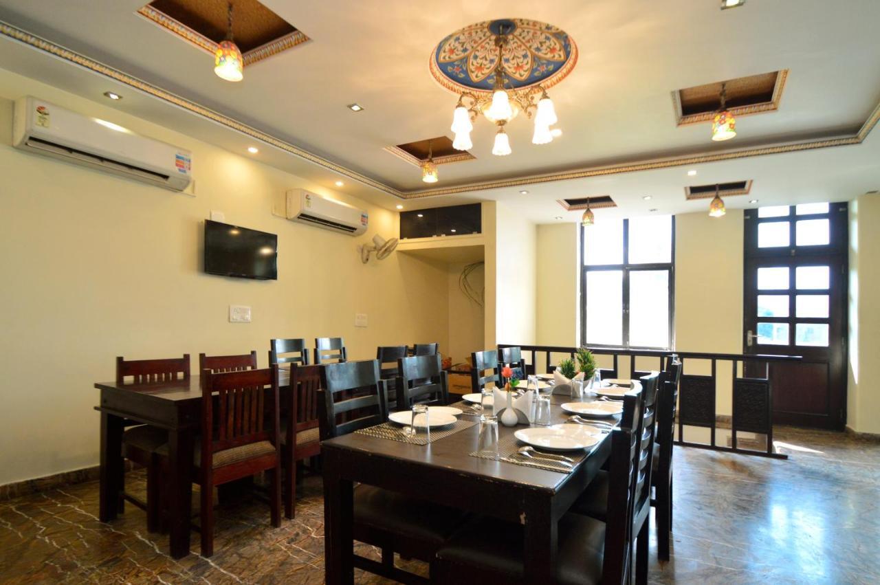 Hotel Surya Garh Jaipur Exteriör bild
