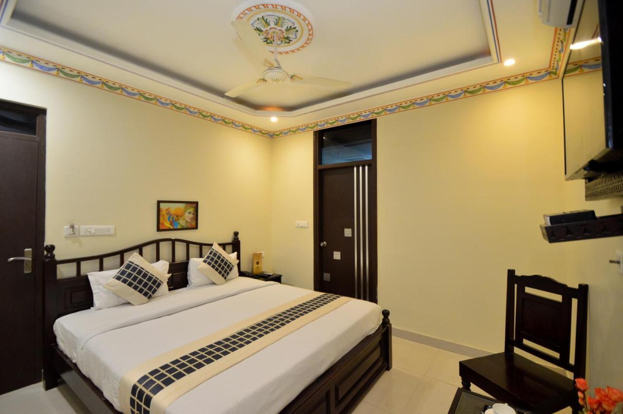 Hotel Surya Garh Jaipur Exteriör bild