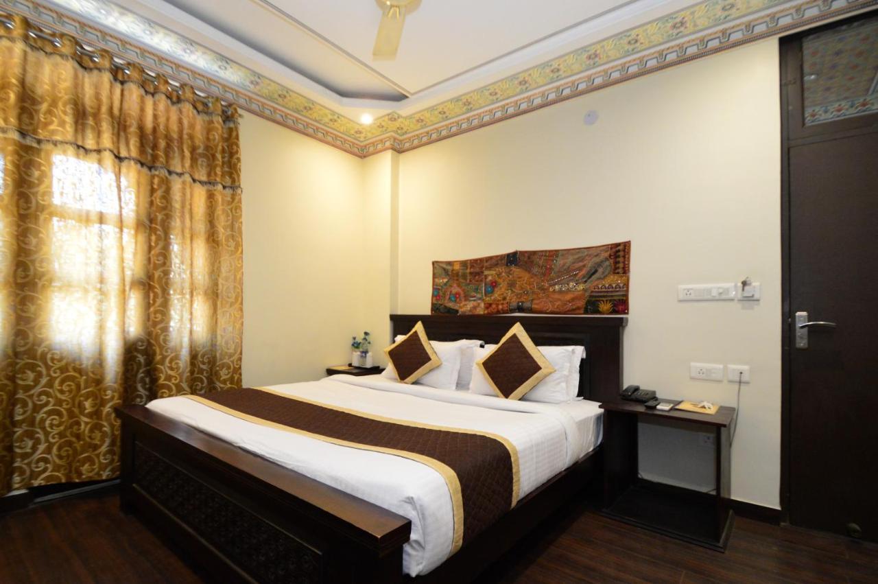 Hotel Surya Garh Jaipur Exteriör bild