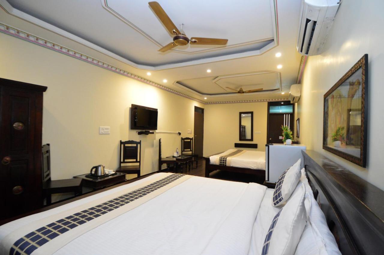 Hotel Surya Garh Jaipur Exteriör bild